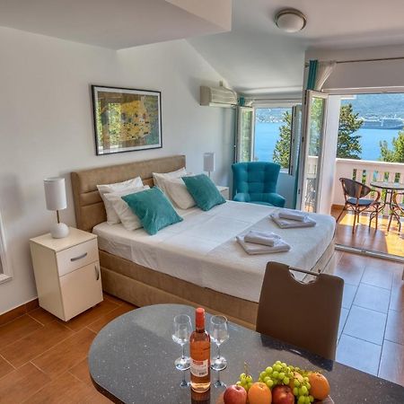 Apartment Elegant Kotor Bagian luar foto