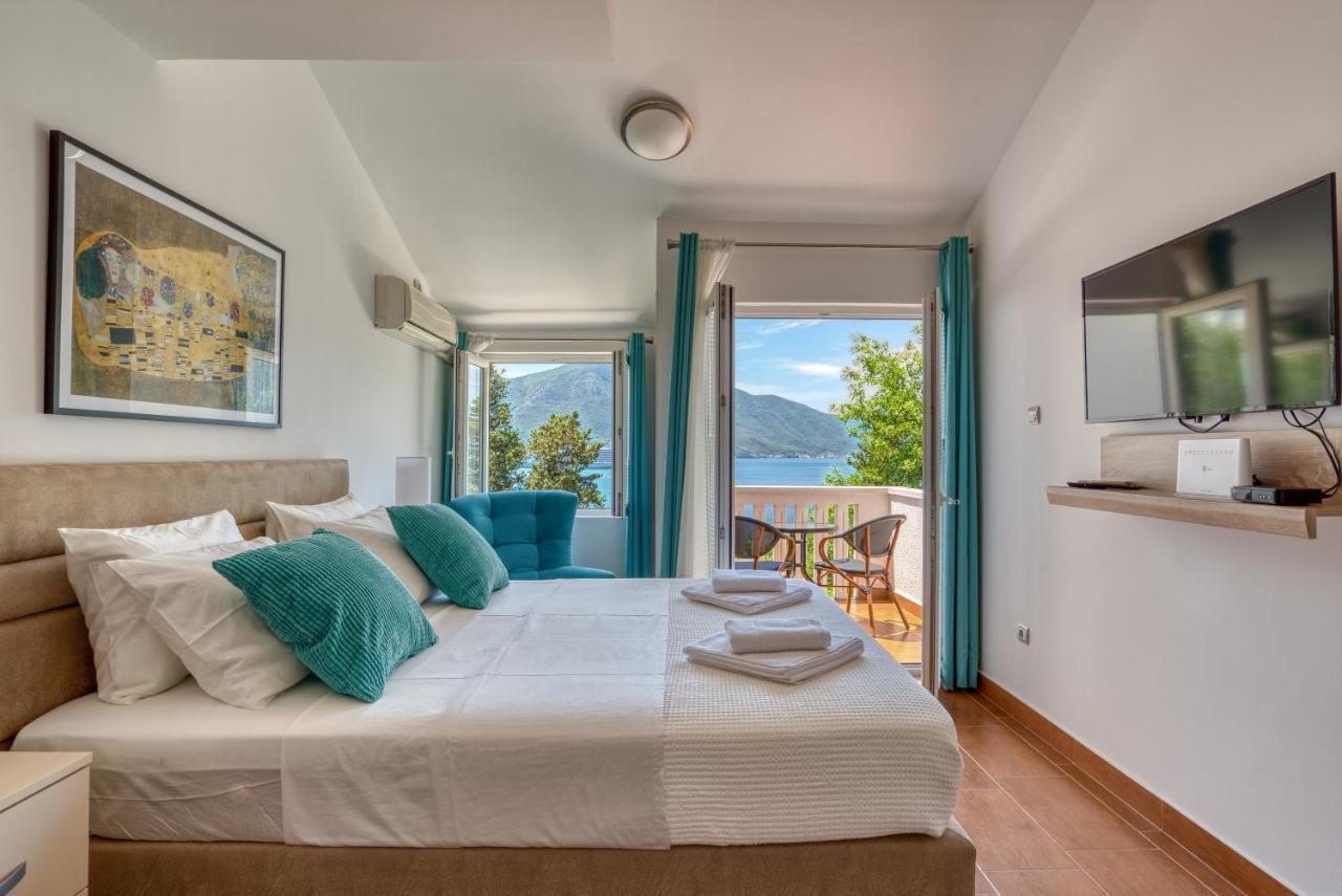 Apartment Elegant Kotor Bagian luar foto