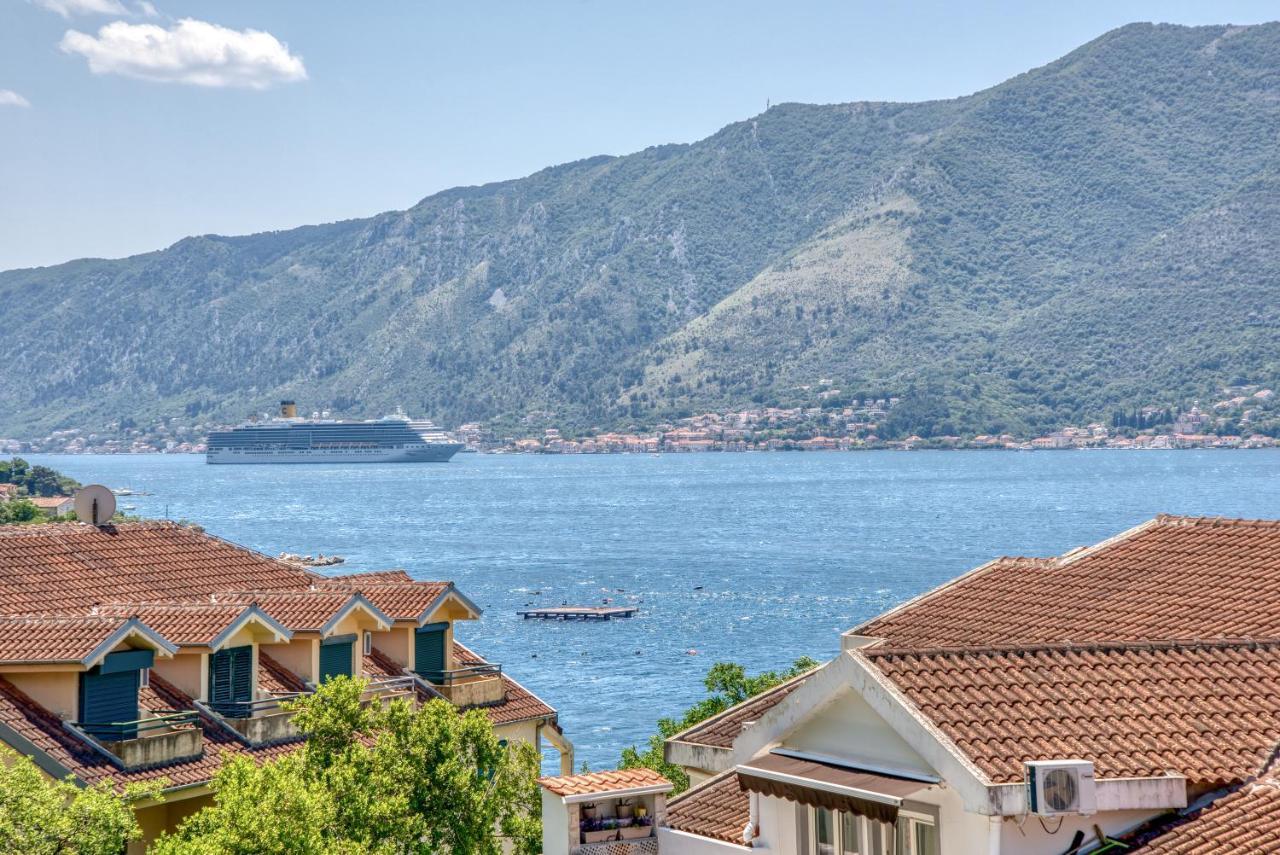 Apartment Elegant Kotor Bagian luar foto